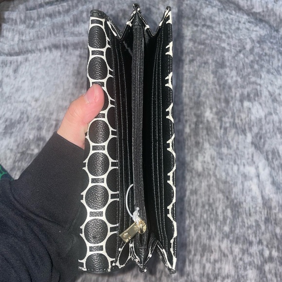 Wallet - Picture 8 of 9